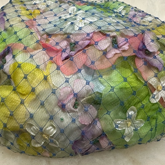 Marvelous Mrs. Maisel Season 5 multi color petals hat with netting by Amy NY - Picture 2 of 6